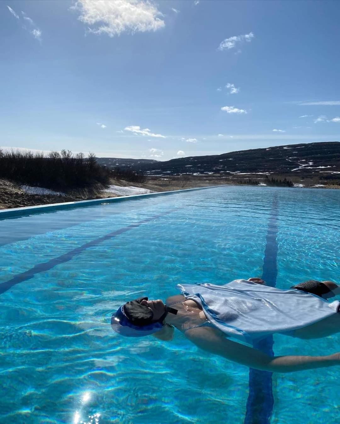 Hotel Laugarholl With Natural Hot Spring Holmavik Bagian luar foto