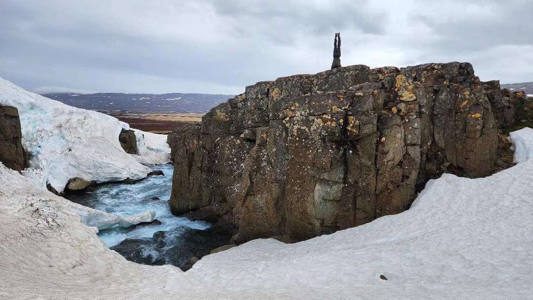 Hotel Laugarholl With Natural Hot Spring Holmavik Bagian luar foto