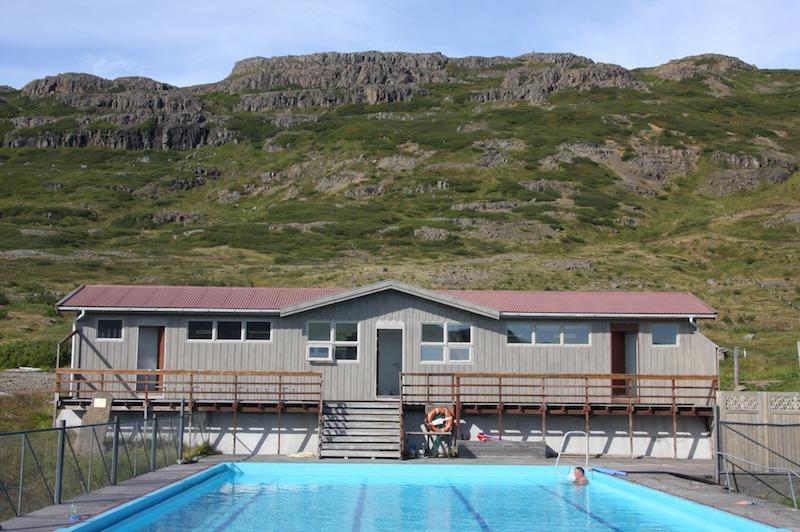 Hotel Laugarholl With Natural Hot Spring Holmavik Bagian luar foto